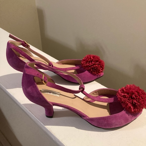 NEW TO BE Fuchsia suede shoe strap small heel carnation Toe Made in Spain Buckle - Picture 5 of 9